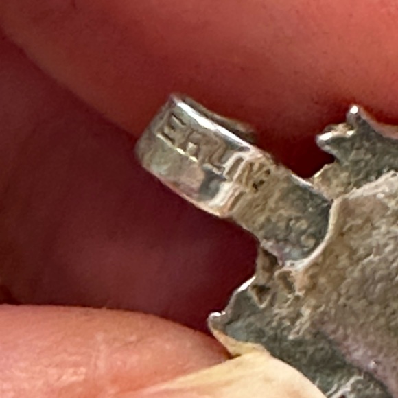 Vintage 1970s Sterling Frog Bracelet - Picture 4 of 10